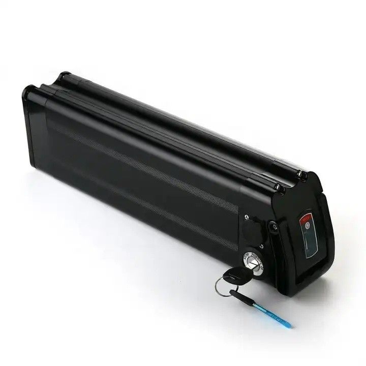 36V Silberfisch leistungsstarke 10s6p 10s5p Lithium-Ionen-Batterie mit USB Black Silberfisch Stil E-Bike Batterie